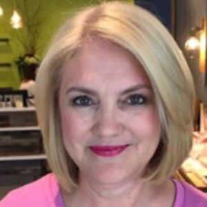 Meet your Posher, Debbie